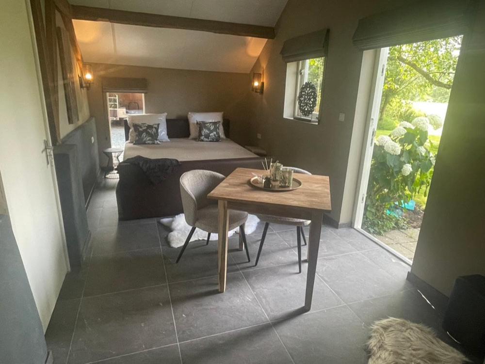 Bed & Breakfast+ De Kooimolen Dreumel Exterior foto