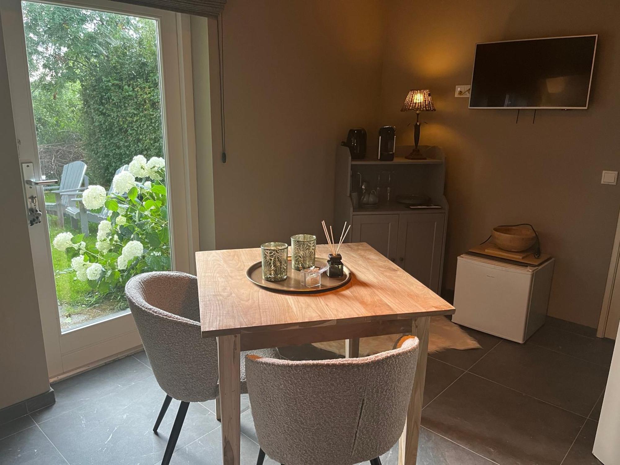 Bed & Breakfast+ De Kooimolen Dreumel Exterior foto