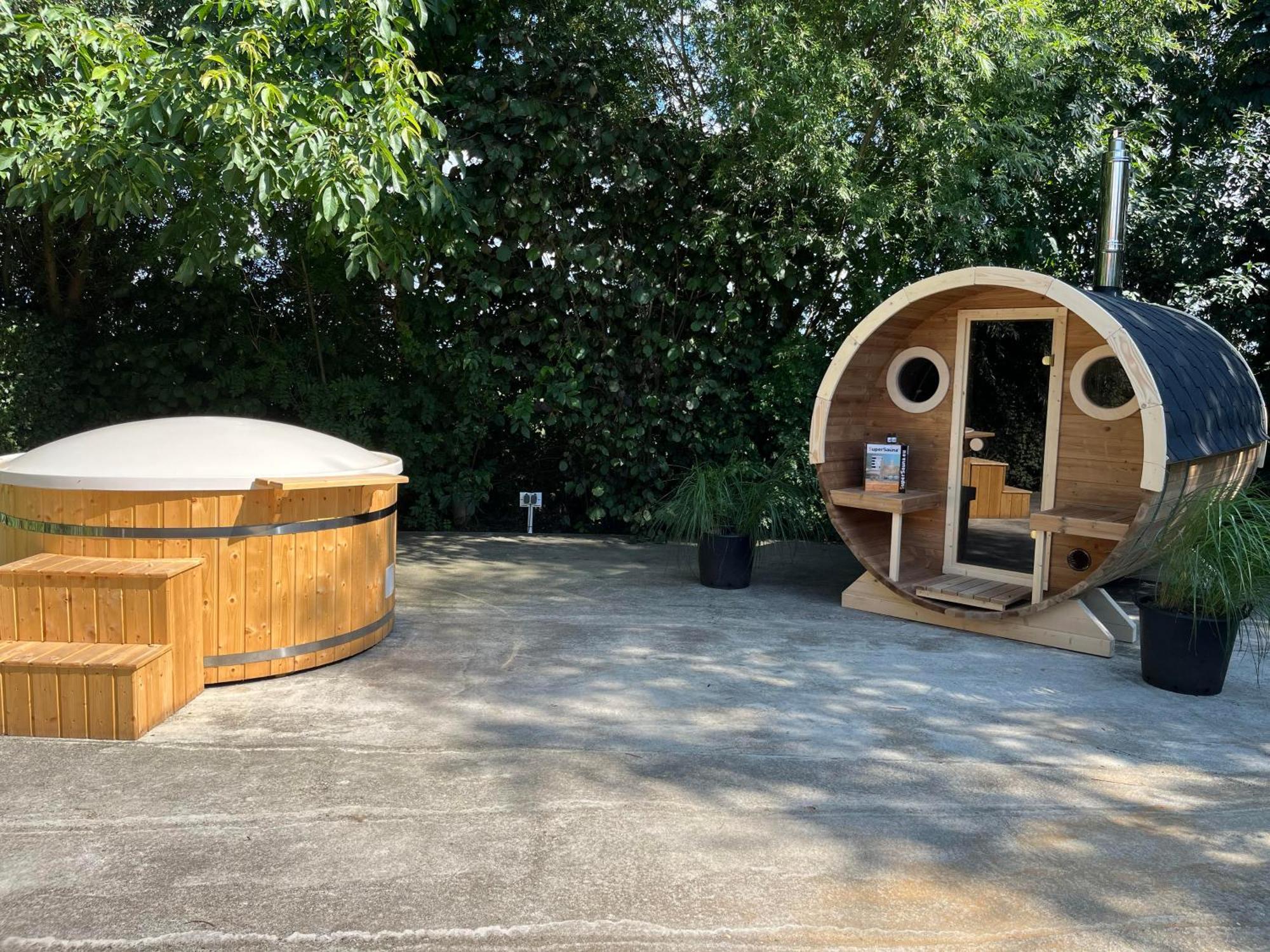 Bed & Breakfast+ De Kooimolen Dreumel Exterior foto