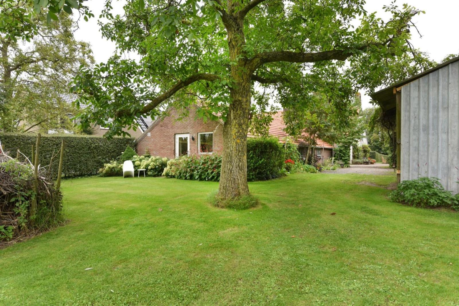 Bed & Breakfast+ De Kooimolen Dreumel Exterior foto