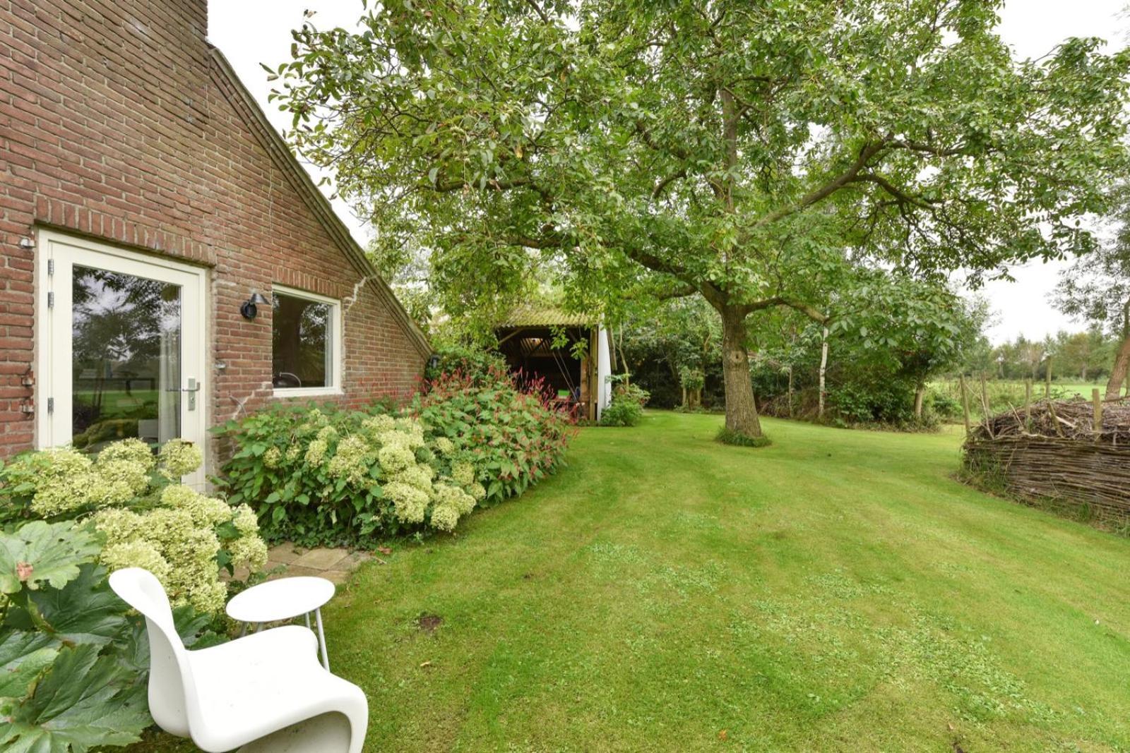 Bed & Breakfast+ De Kooimolen Dreumel Exterior foto